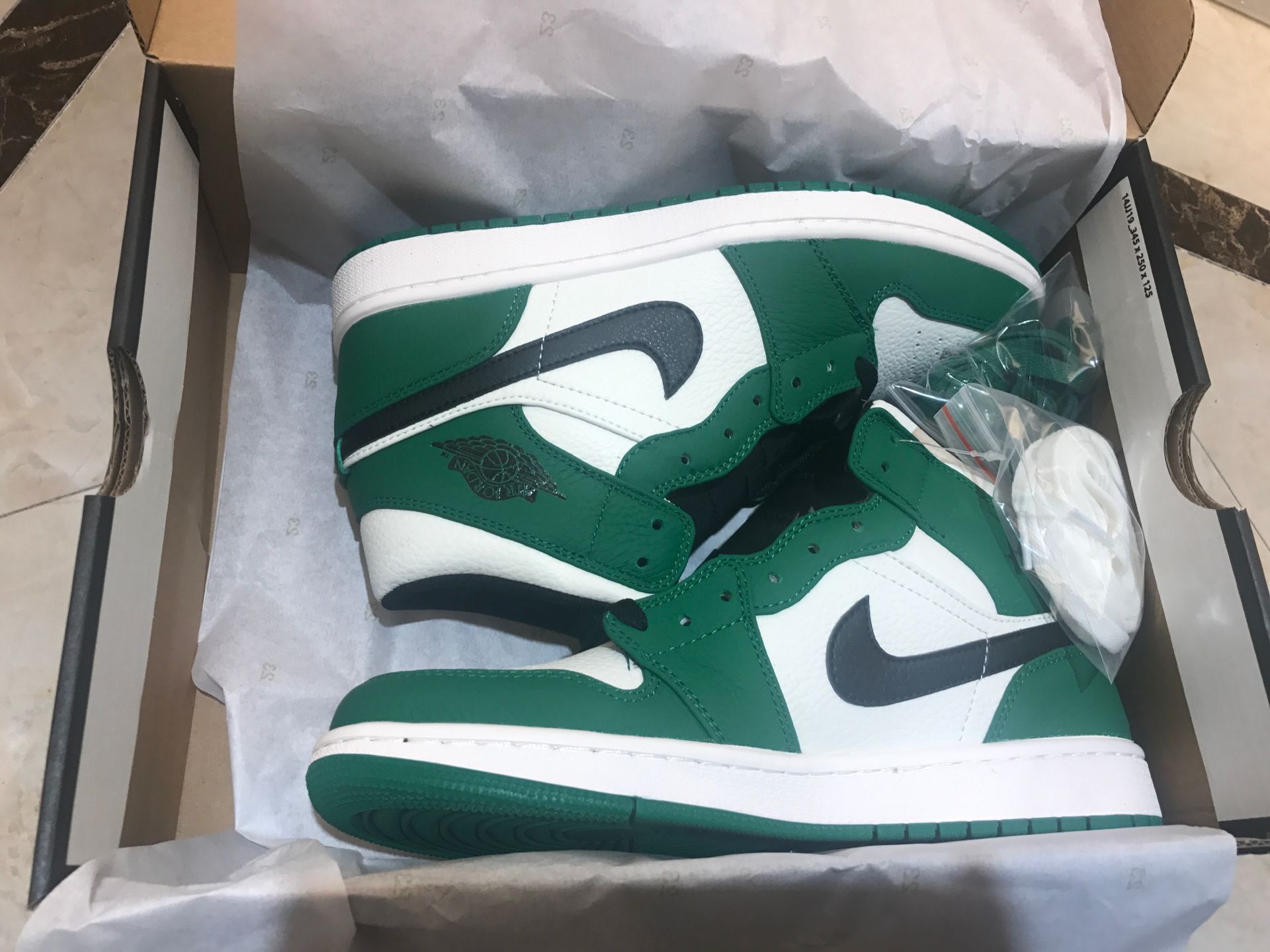 jordan air jordan 1 retro mid