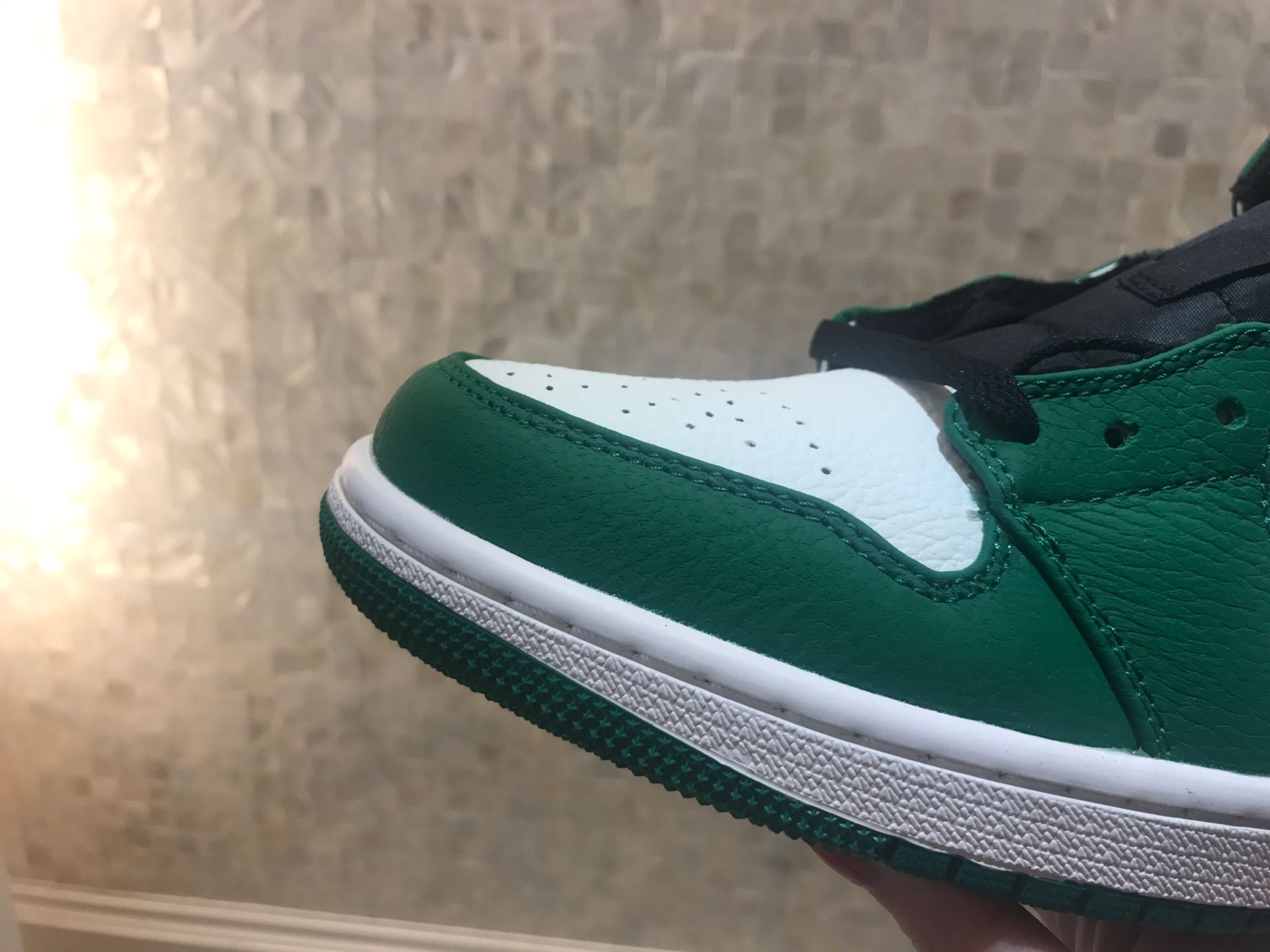 jordan air jordan 1 retro mid