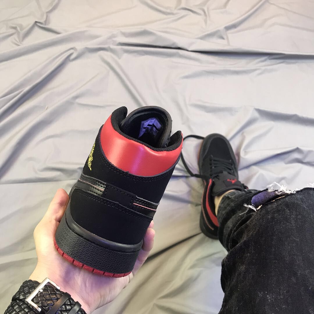 jordan air jordan 1 retro mid