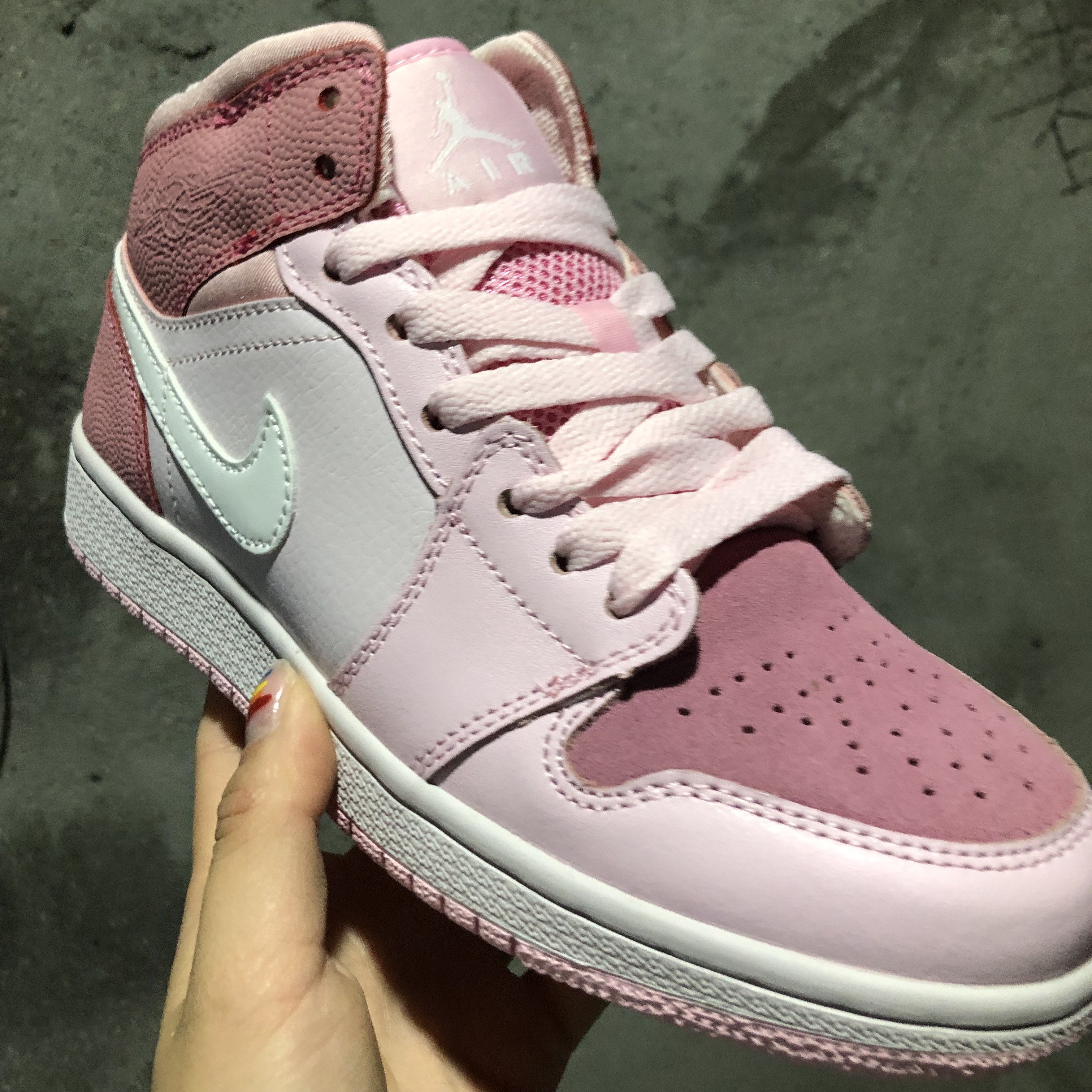 jordan air jordan 1 retro mid