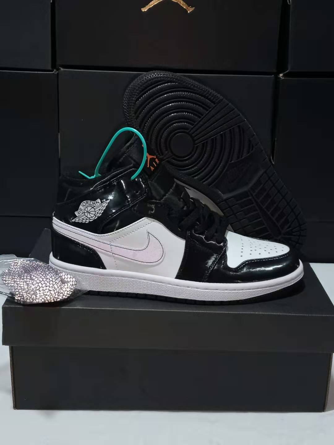 jordan air jordan 1 retro mid