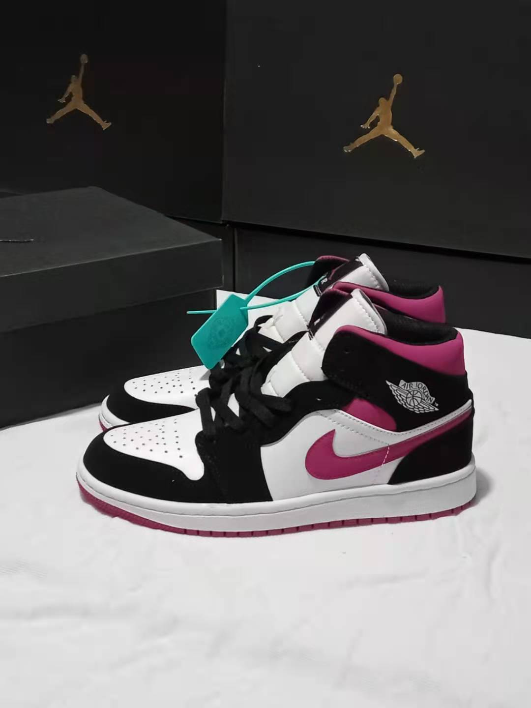 jordan air jordan 1 retro mid