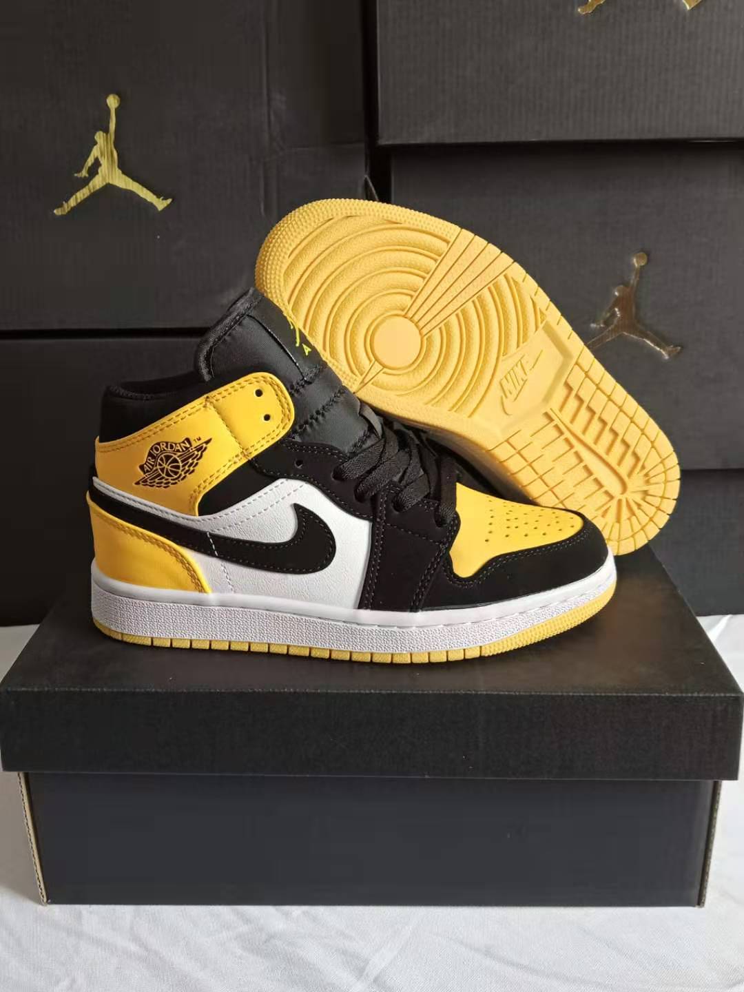 jordan air jordan 1 retro mid