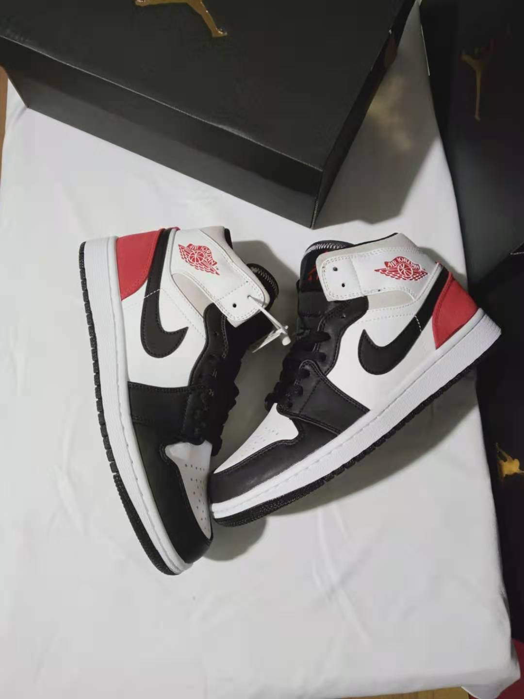 jordan air jordan 1 retro mid